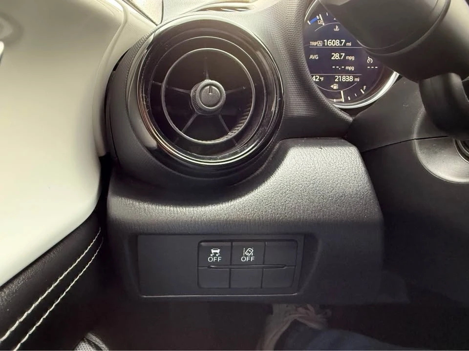 2020 Mazda ND MX-5 Miata - Image 15 of 20