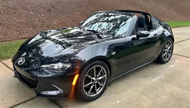 2020 Mazda MX-5 Miata RF Club Convertible