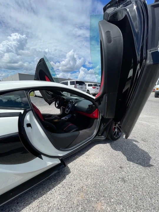 2020 McLaren 570 - Image 12 of 21