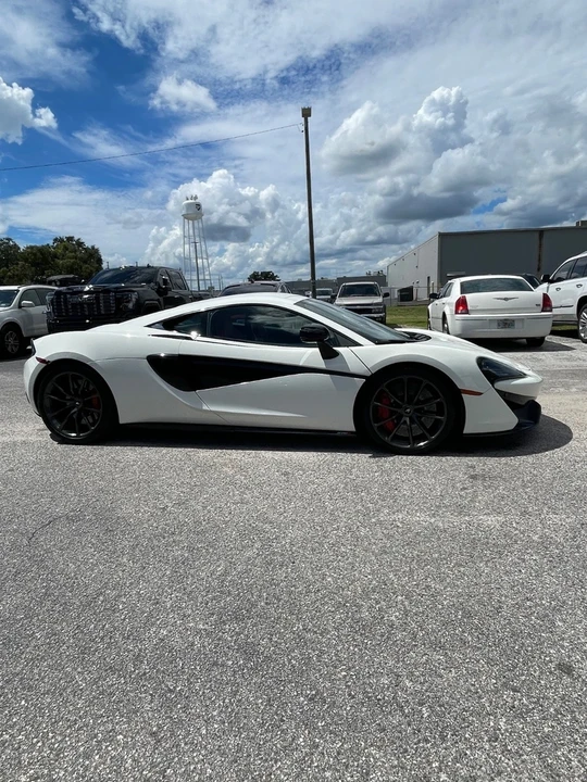 2020 McLaren 570 - Image 4 of 21