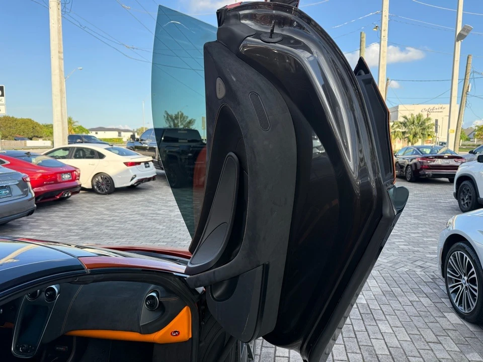 2020 McLaren 570S Spider - Image 10 of 21
