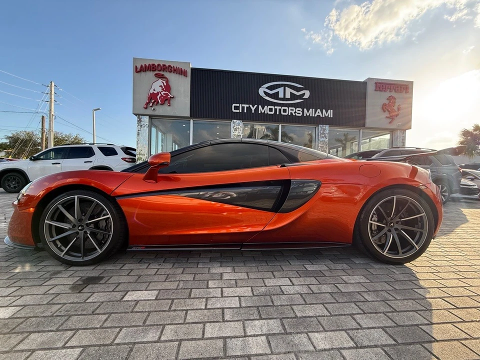2020 McLaren 570S Spider - Image 4 of 21
