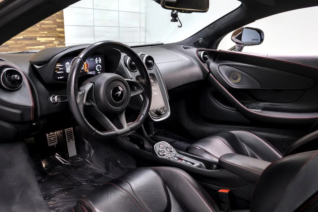 2020 McLaren 570S - Image 10 of 31