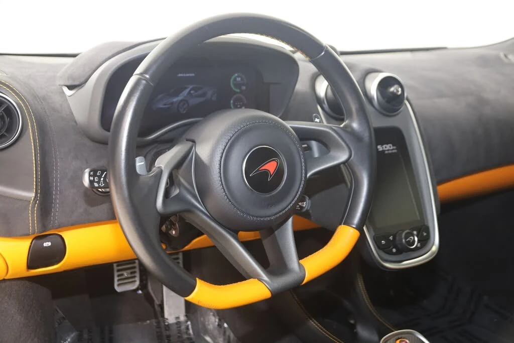 2020 McLaren 570S - Image 8 of 31