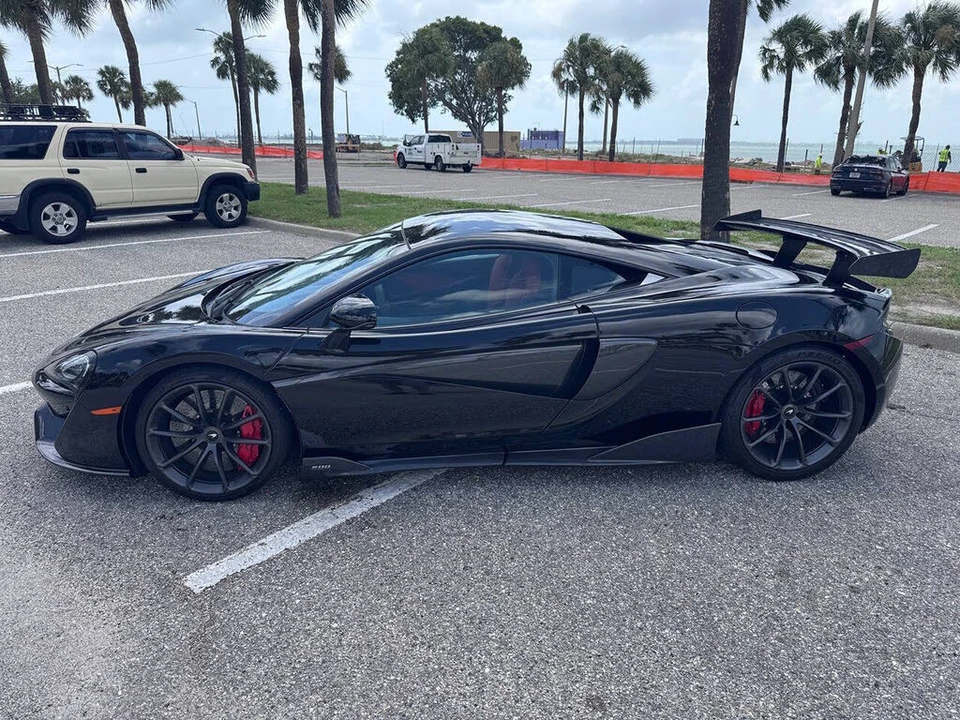 2020 McLaren 570S - Image 16 of 31