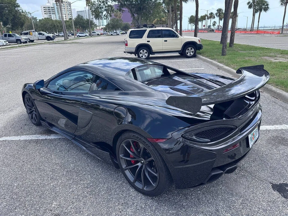 2020 McLaren 570S - Image 18 of 31
