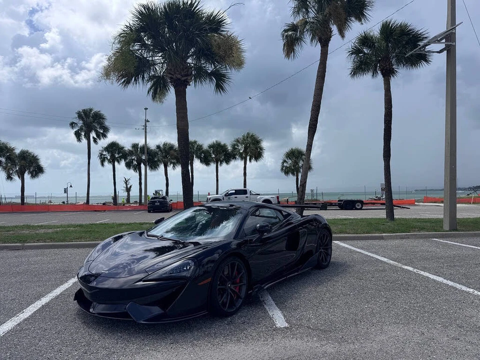 2020 McLaren 570S - Image 4 of 31