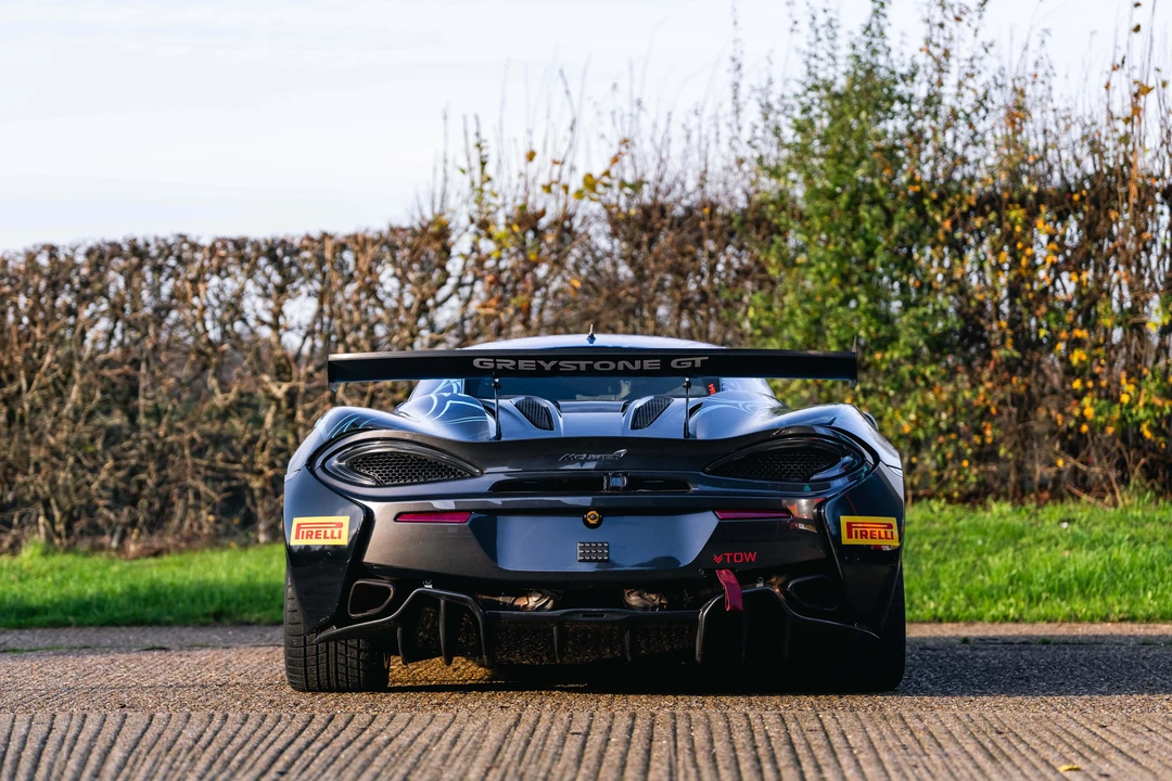 2020 McLaren 570S - Image 11 of 31