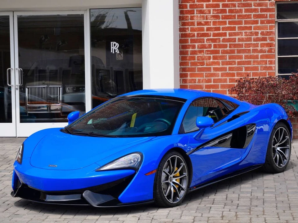 2020 McLaren 570S - Image 18 of 25