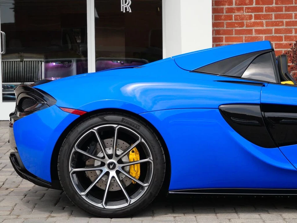 2020 McLaren 570S - Image 13 of 25