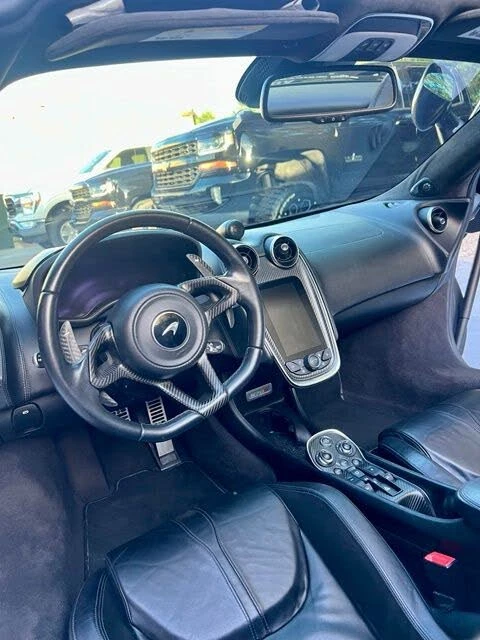2020 McLaren 570S Spider - Image 19 of 31