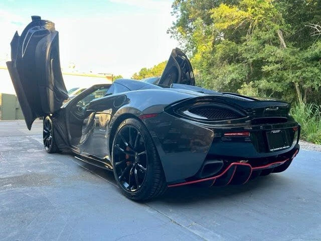 2020 McLaren 570S Spider - Image 17 of 31