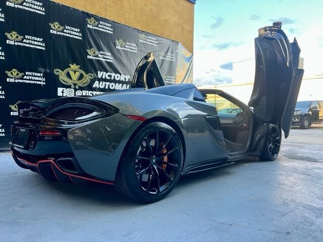 2020 McLaren 570S Spider - Image 14 of 31