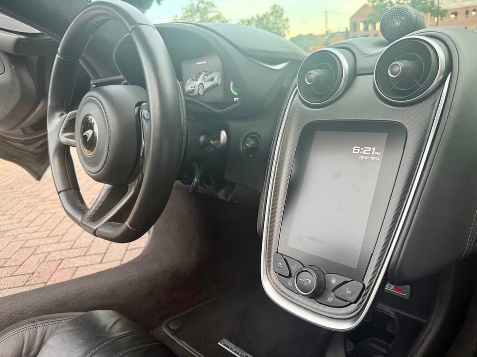 2020 McLaren 570S Spider - Image 15 of 20