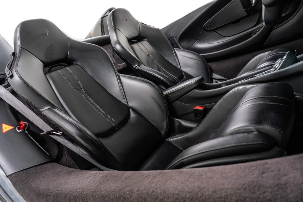 2020 McLaren 570S Spider - Image 23 of 31