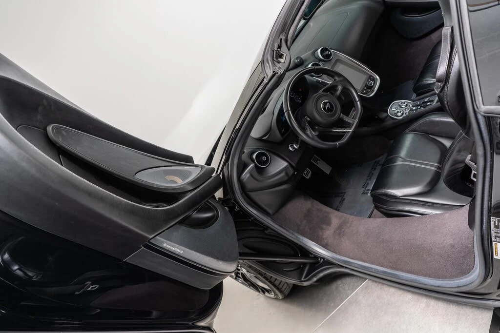 2020 McLaren 570S Spider - Image 21 of 31