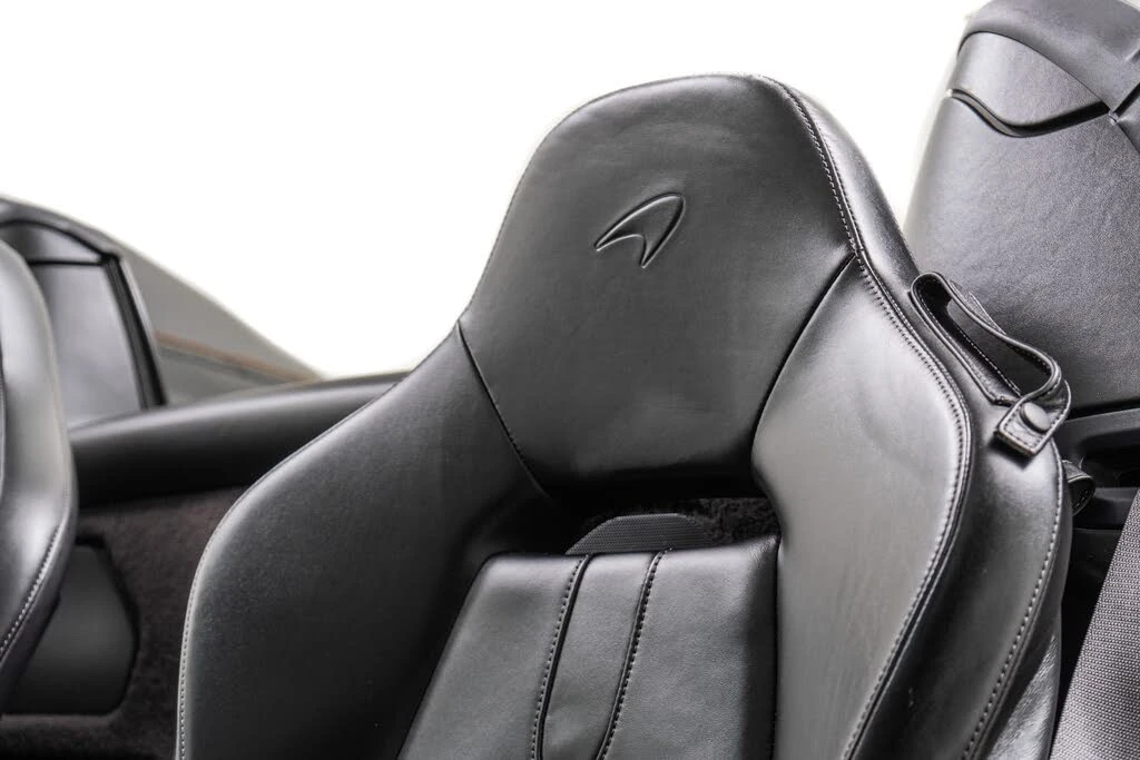 2020 McLaren 570S Spider - Image 24 of 31