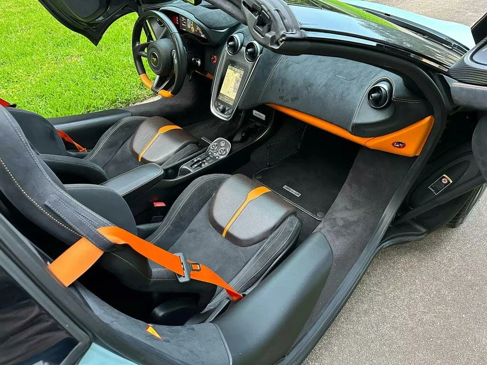 2020 McLaren 570S Spider - Image 9 of 19