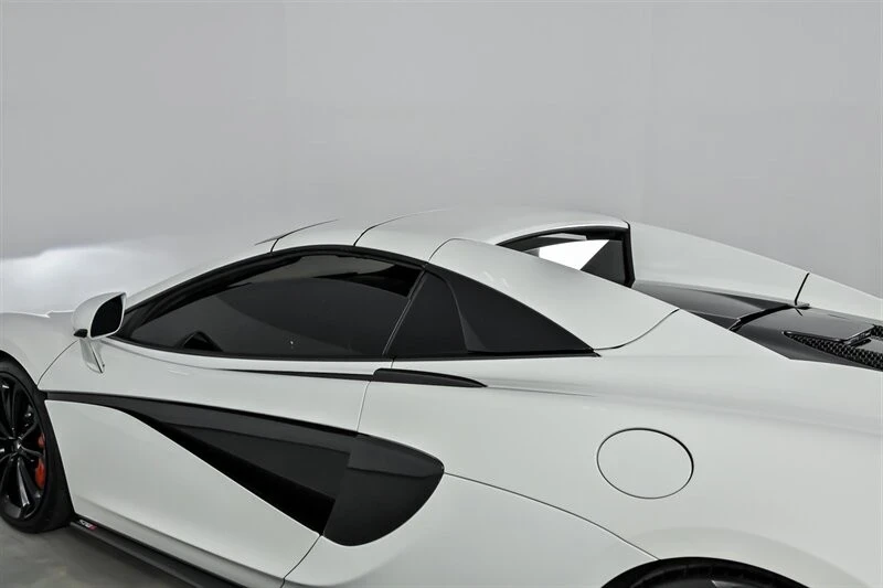 2020 McLaren 570S Spider - Image 19 of 21