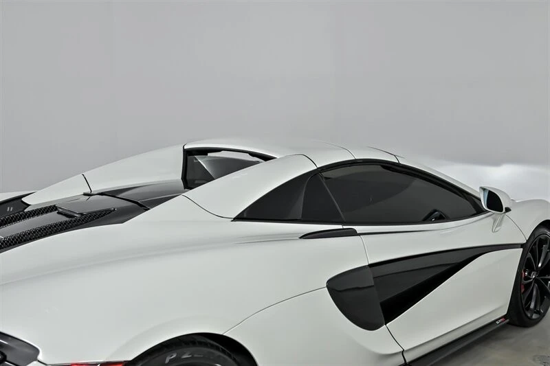 2020 McLaren 570S Spider - Image 16 of 21