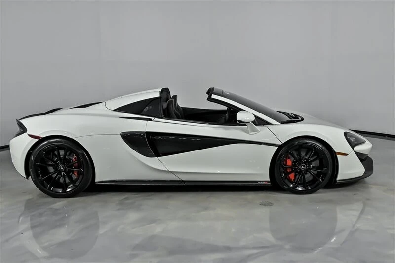 2020 McLaren 570S Spider - Image 14 of 21