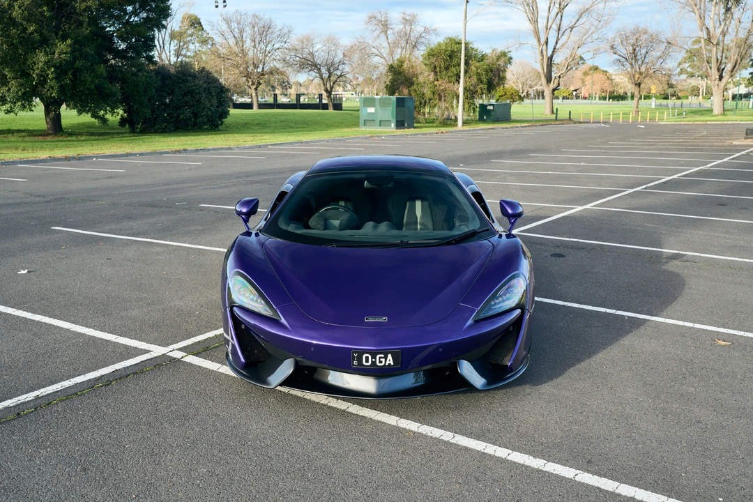 2020 McLaren 570S Spider - Image 2 of 31