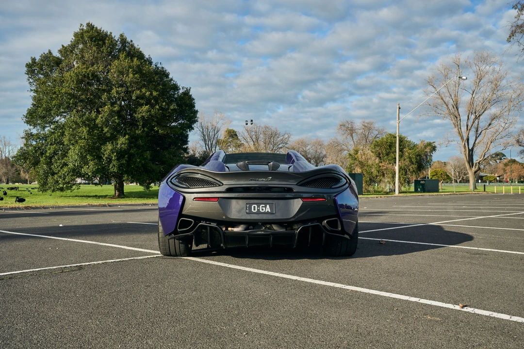 2020 McLaren 570S Spider - Image 11 of 31
