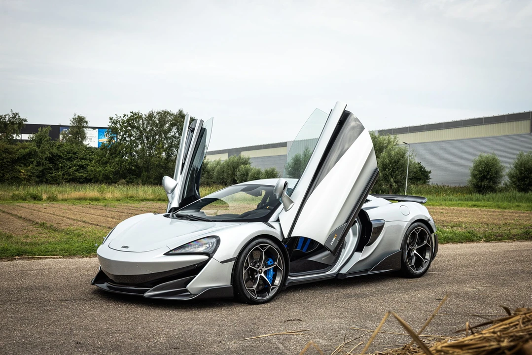 2020 McLaren 600LT - Image 5 of 31