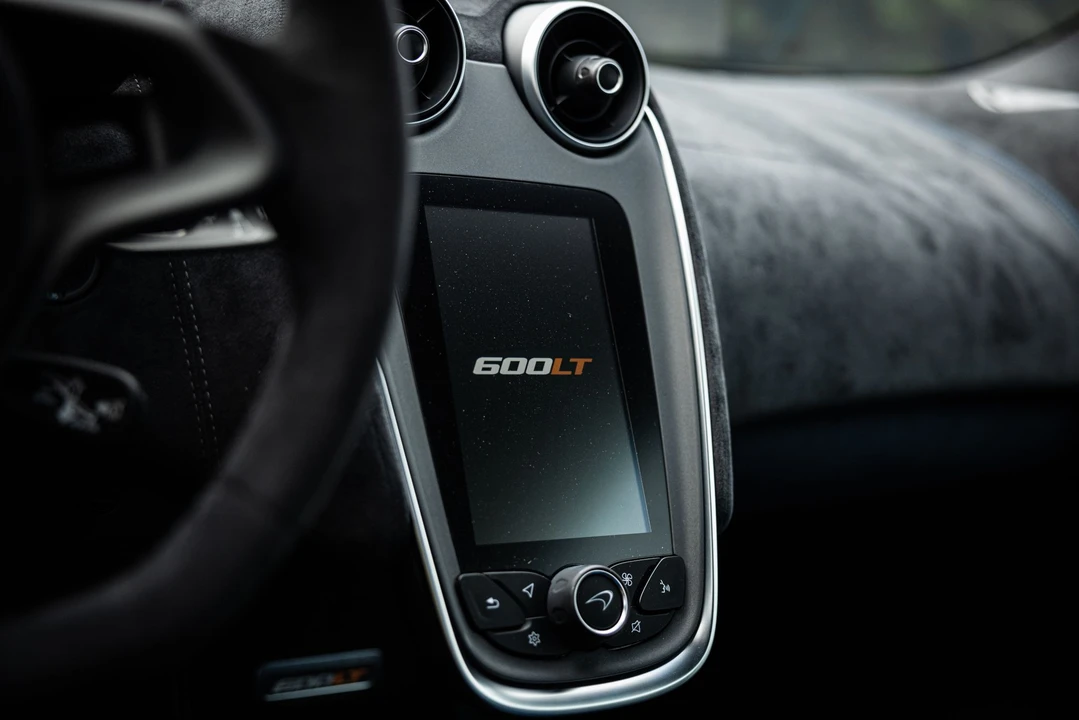 2020 McLaren 600LT - Image 24 of 31