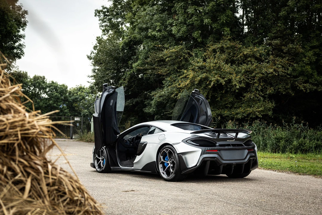 2020 McLaren 600LT - Image 9 of 31