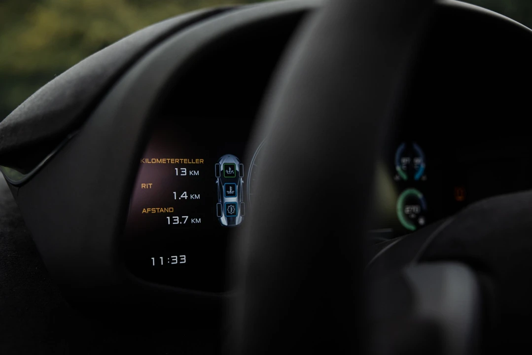 2020 McLaren 600LT - Image 17 of 31