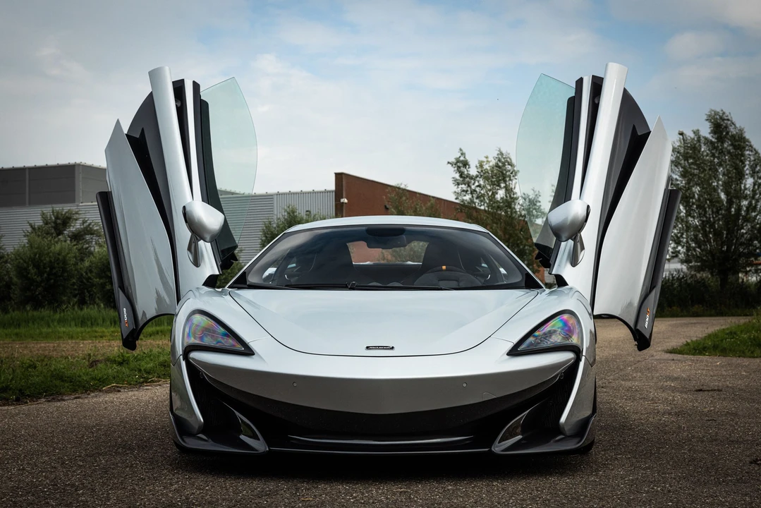 2020 McLaren 600LT - Image 12 of 31