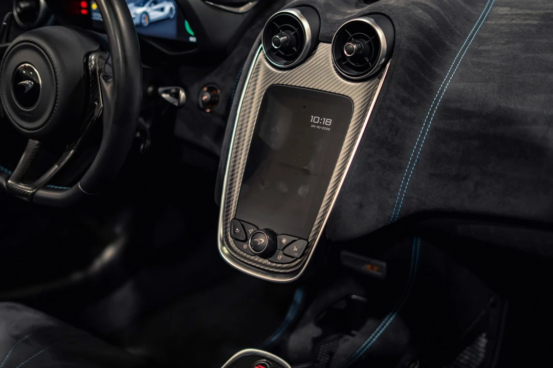 2020 McLaren 600LT - Image 27 of 31