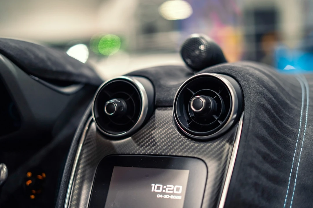 2020 McLaren 600LT - Image 19 of 31