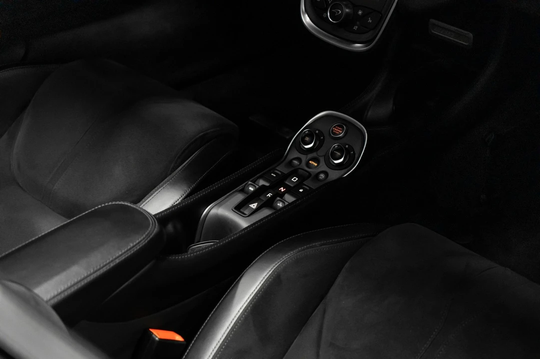 2020 McLaren 600LT - Image 20 of 31