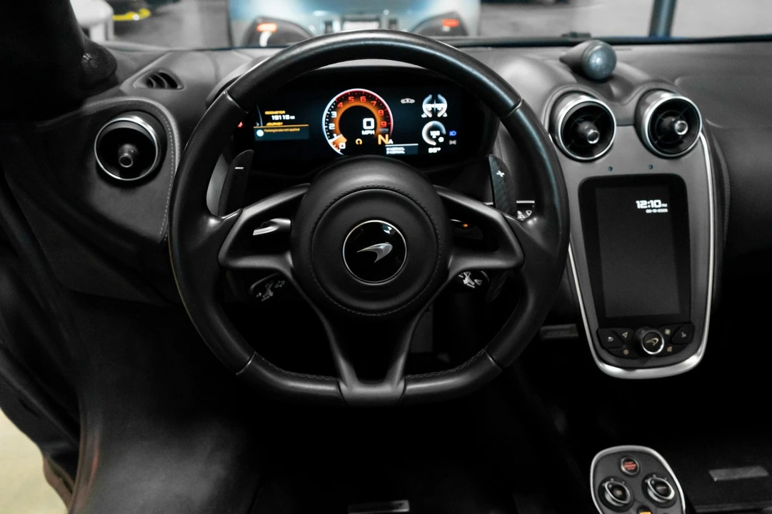 2020 McLaren 600LT - Image 10 of 31