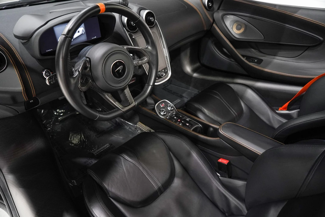 2020 McLaren 600LT - Image 2 of 31