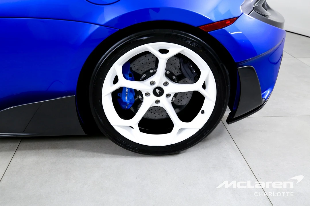 2020 McLaren 600LT - Image 25 of 28