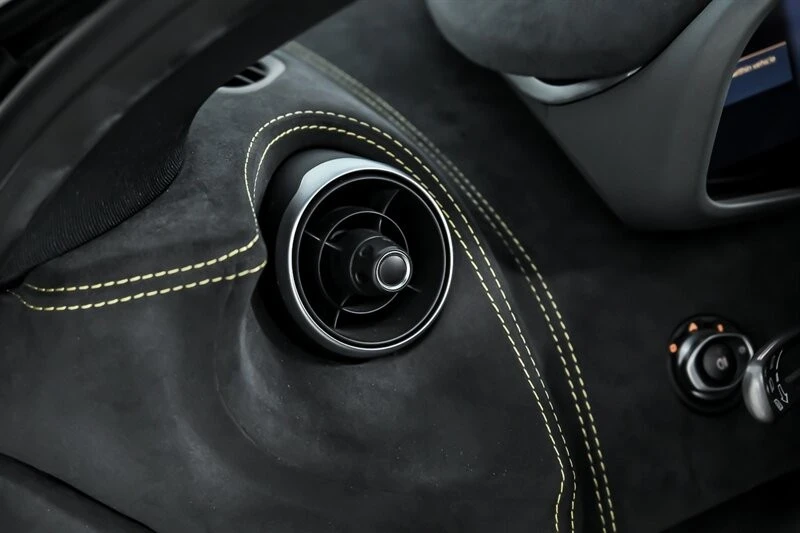 2020 McLaren 600LT Spider - Image 23 of 31