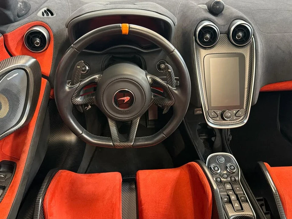2020 McLaren 600LT Spider - Image 16 of 31