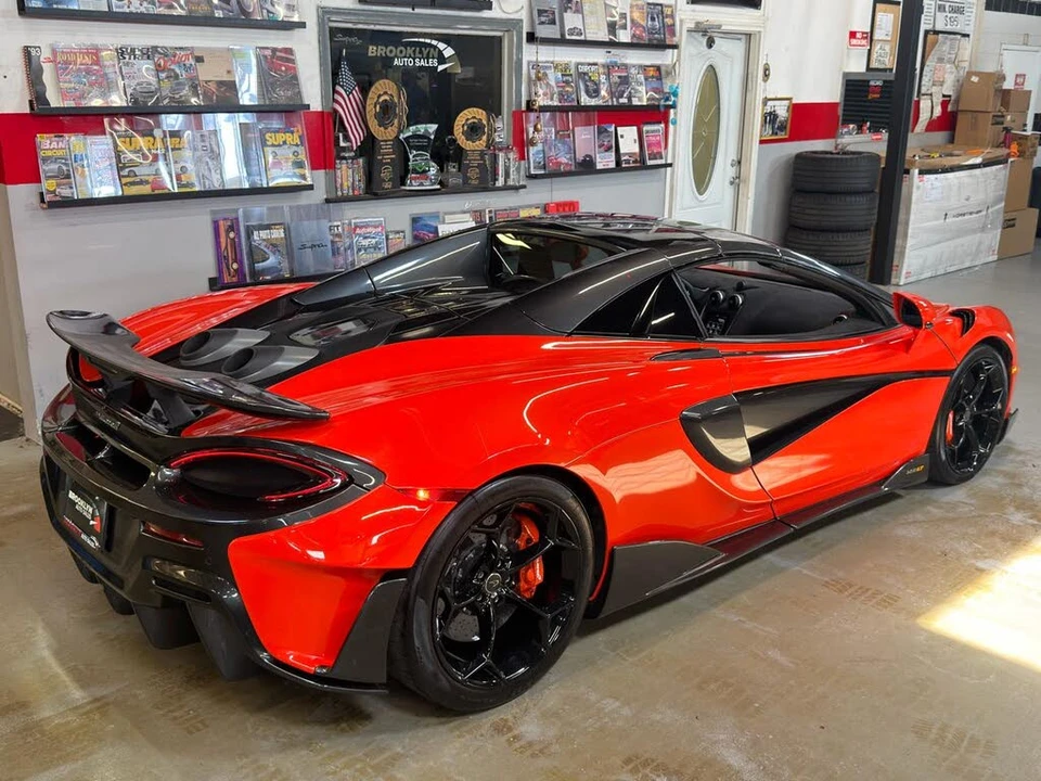 2020 McLaren 600LT Spider - Image 28 of 31