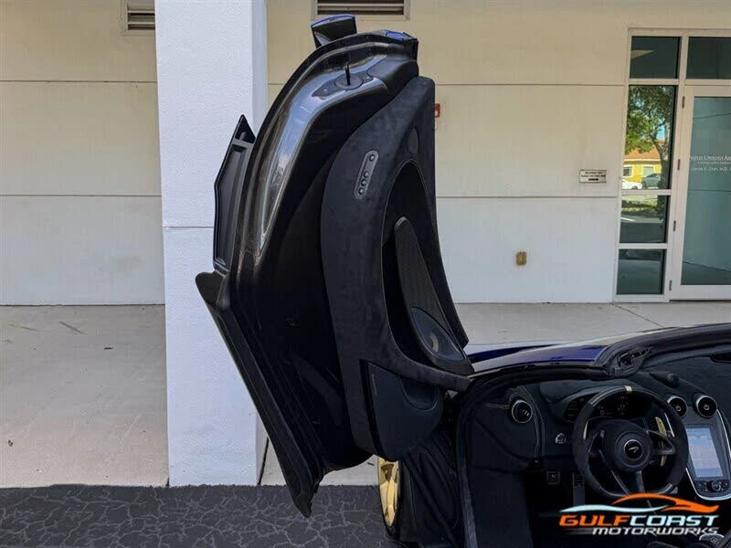 2020 McLaren 600LT Spider - Image 24 of 31
