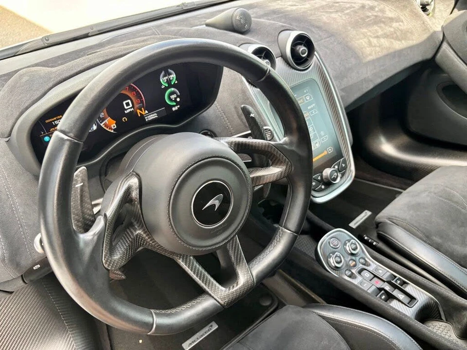 2020 McLaren 600LT Spider - Image 17 of 29