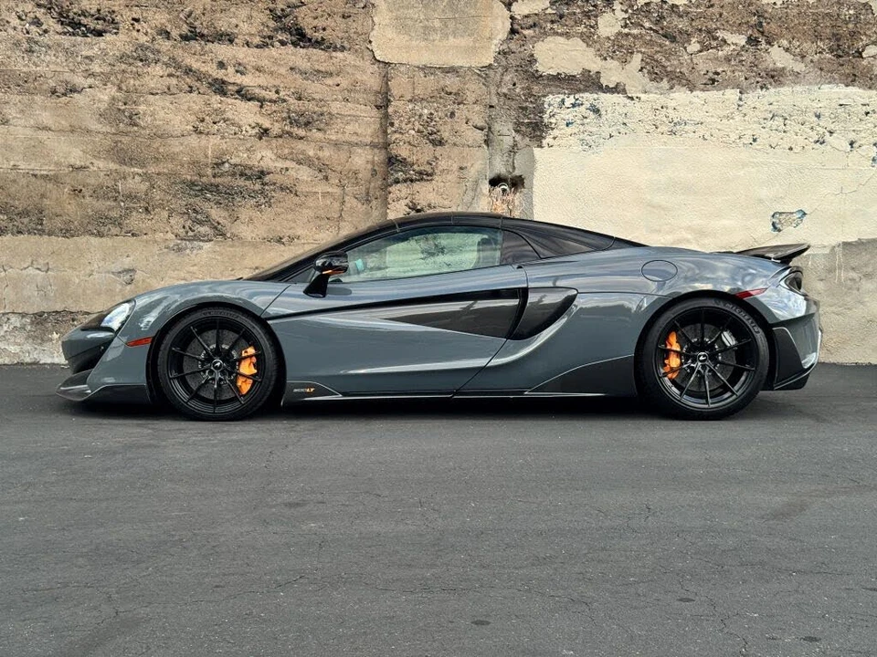 2020 McLaren 600LT Spider - Image 25 of 31