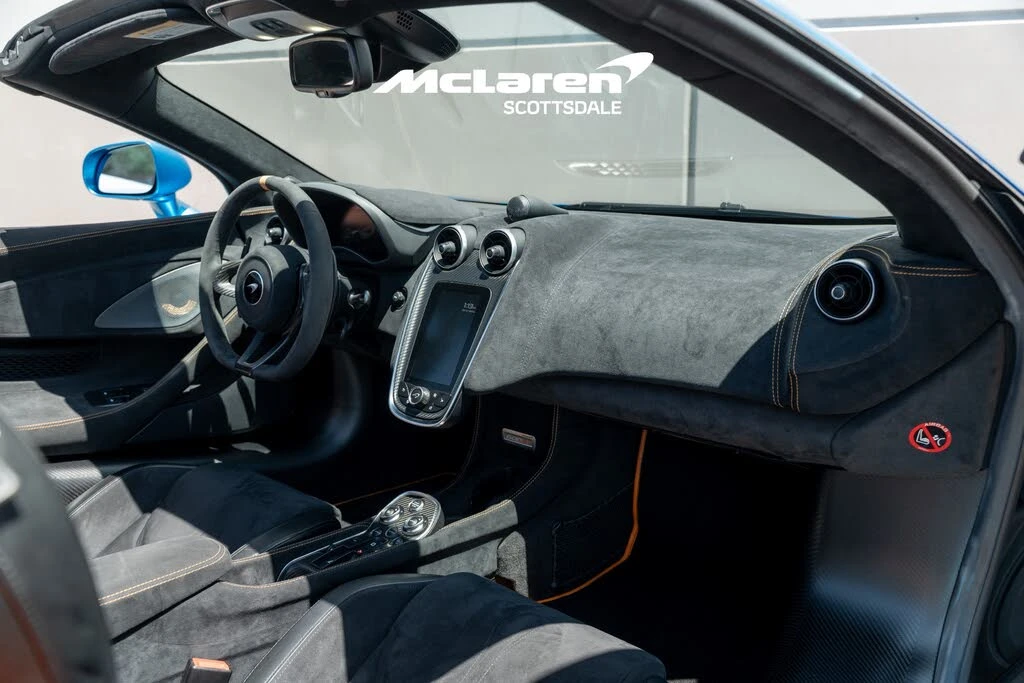2020 McLaren 600LT Spider - Image 17 of 31
