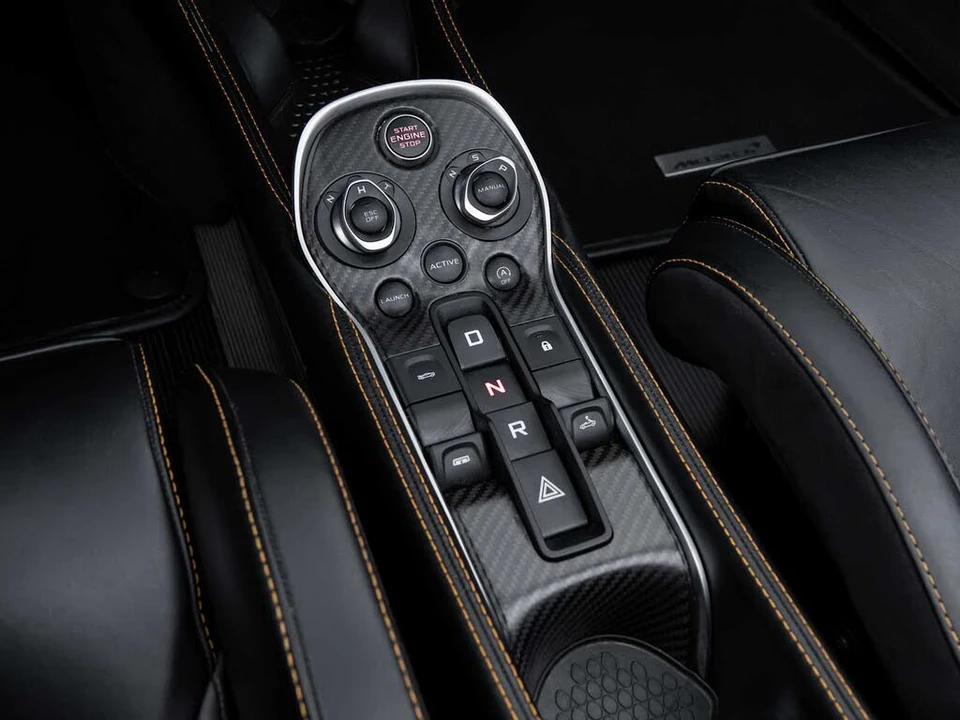2020 McLaren 600LT Spider - Image 29 of 31