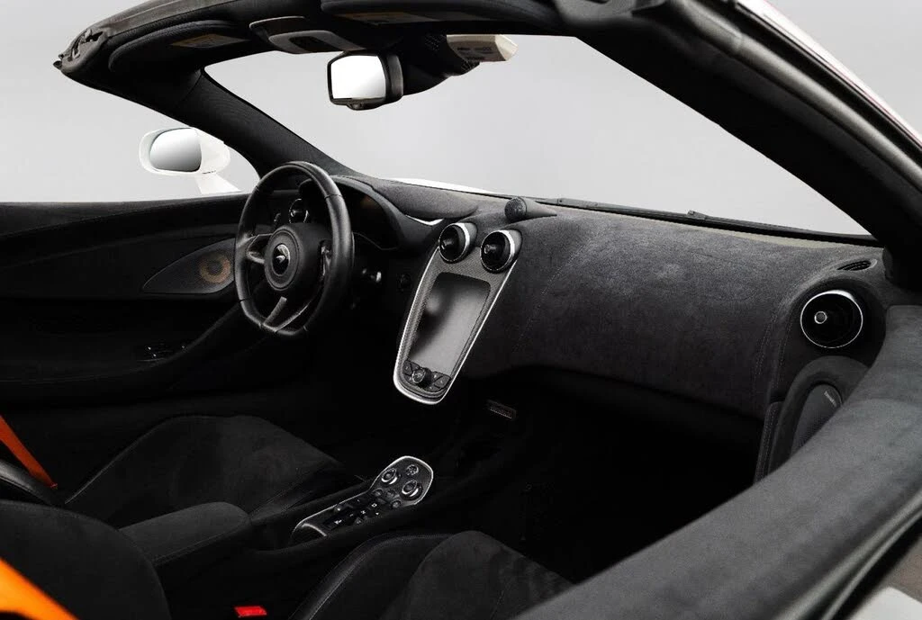 2020 McLaren 600LT Spider - Image 15 of 31