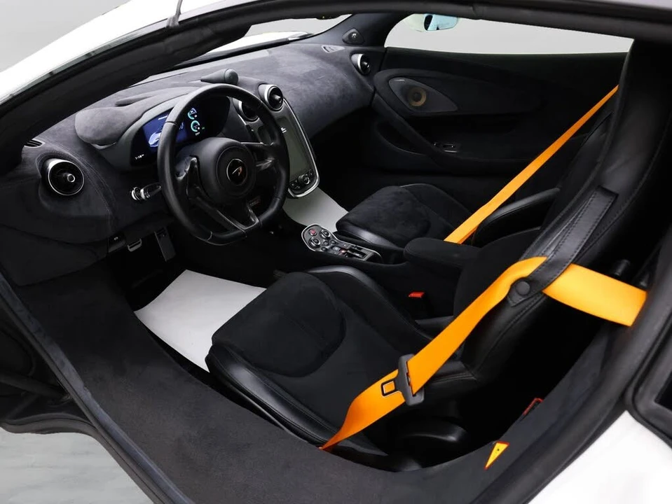 2020 McLaren 600LT Spider - Image 6 of 31