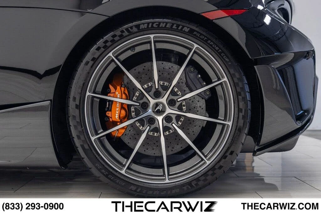 2020 McLaren 600LT Spider - Image 17 of 31