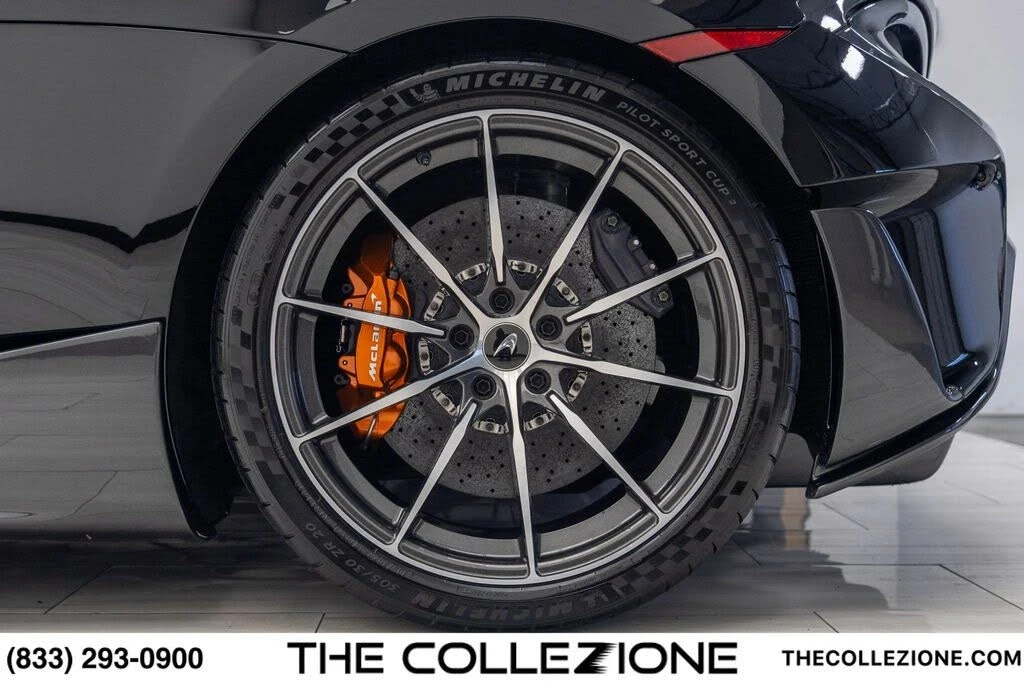 2020 McLaren 600LT Spider - Image 17 of 31